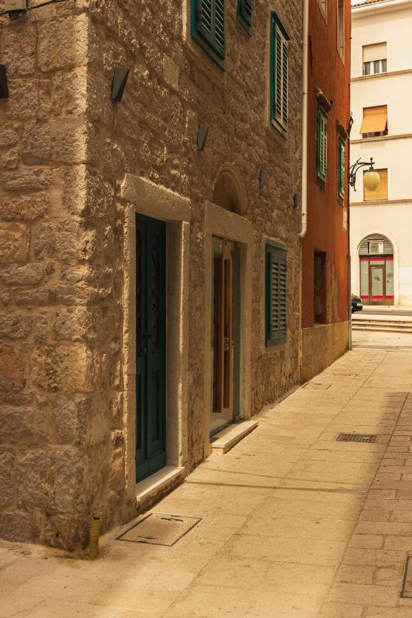 St. Clara Old Town Apartmanhotel *